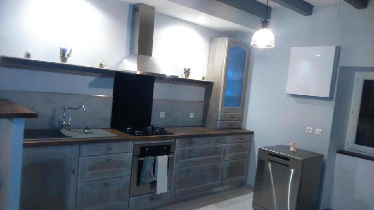 Maison A La Campagne Au Coeur Du Cantal Dept 15 Marmanhac Εξωτερικό φωτογραφία