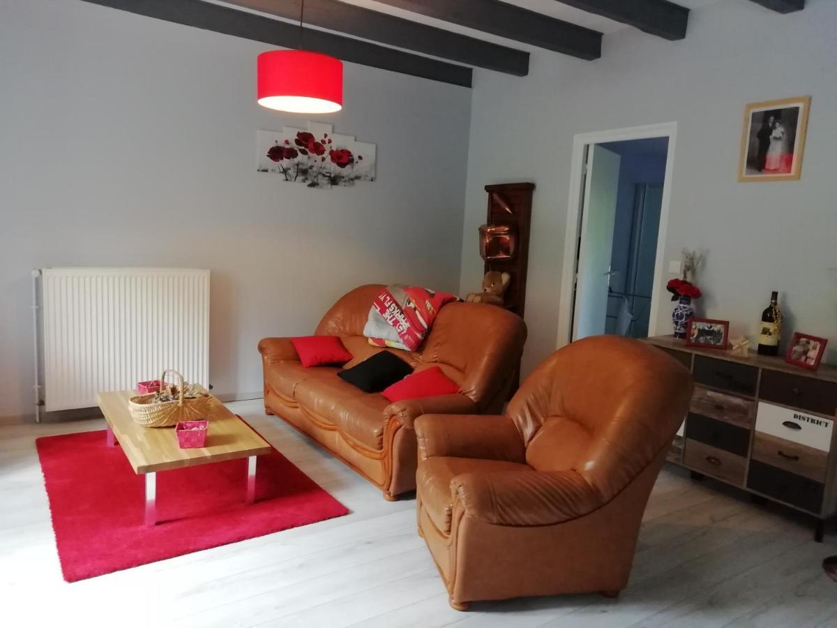 Maison A La Campagne Au Coeur Du Cantal Dept 15 Marmanhac Εξωτερικό φωτογραφία