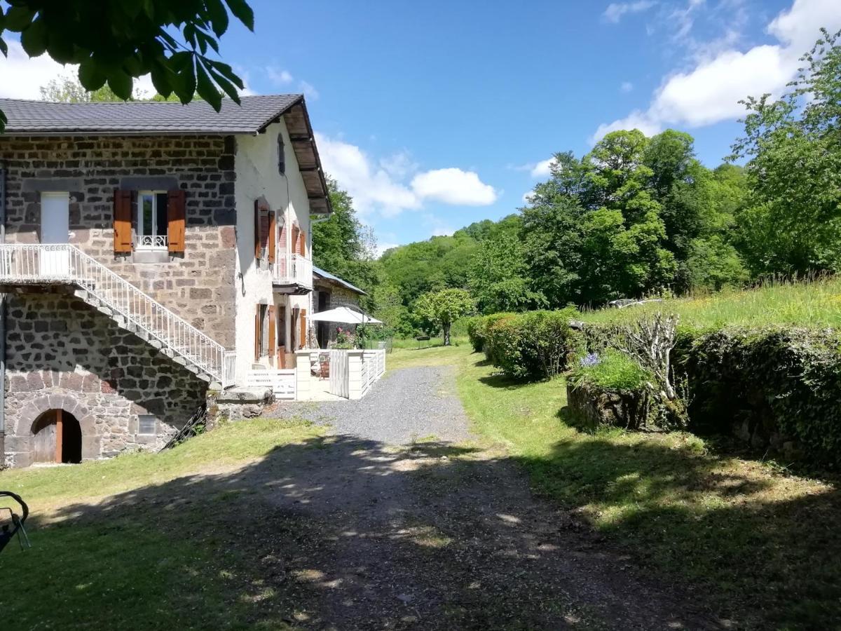 Maison A La Campagne Au Coeur Du Cantal Dept 15 Marmanhac Εξωτερικό φωτογραφία